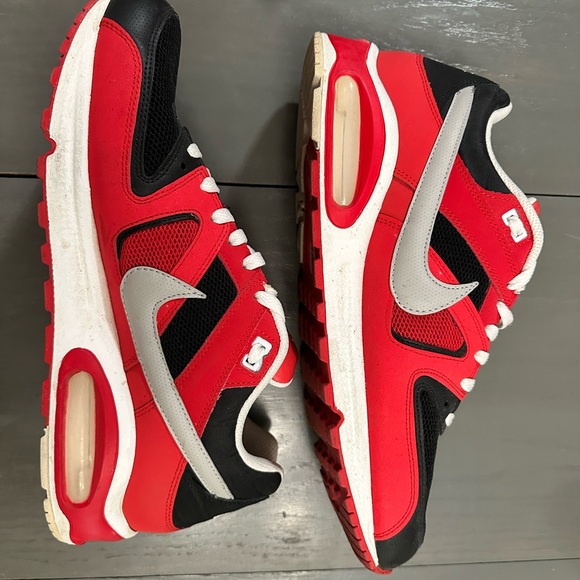 Air Max Command Mesh
'University Red Black' - Picture 3 of 6